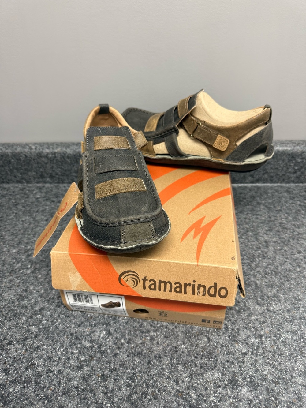 NWB Tamarindo Men’s Catamaran Sandal Shoes Outdoor Size 11 Regular Pebble/Bomber